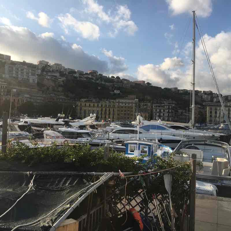 Passeggiata vicino al mare