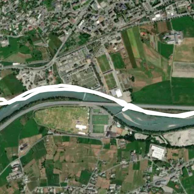 Green path along the Dora walking route map in Charvensod