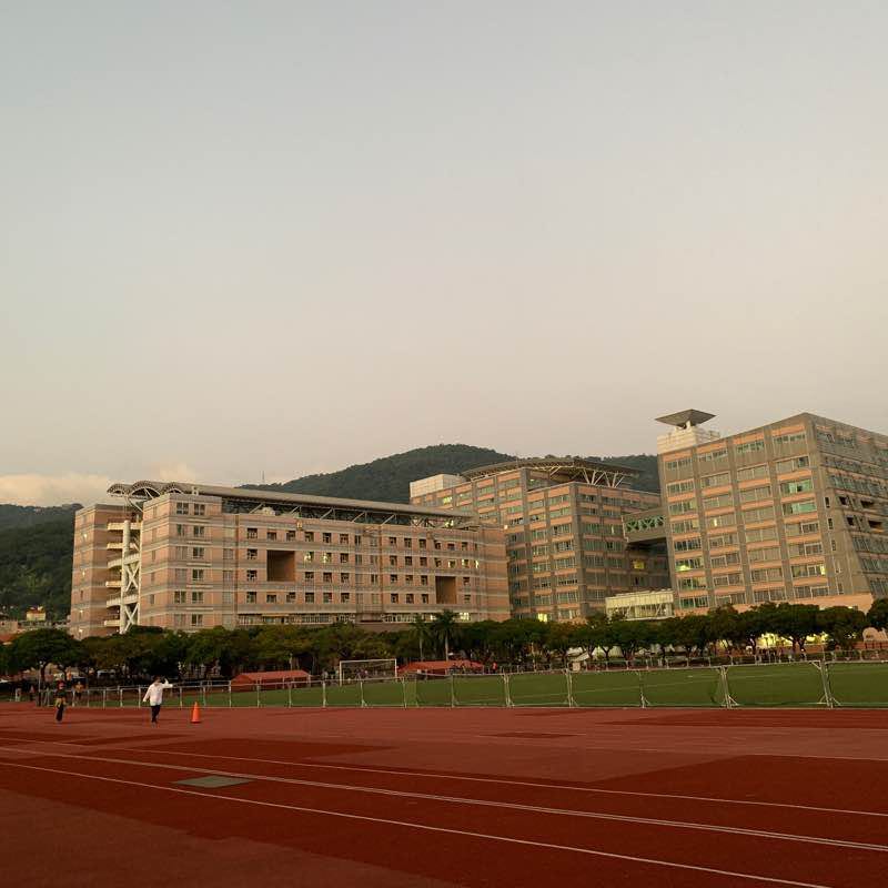 忠誠路-天母運動公園