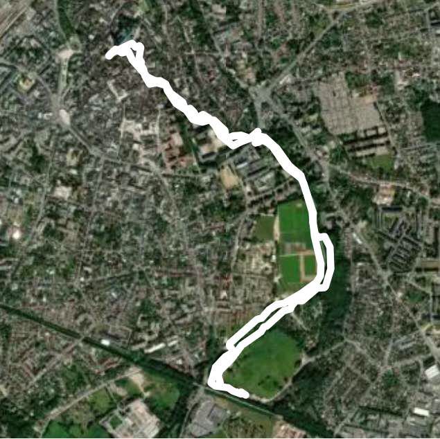 Chartres from the Rue de Launay car park to the grandiose cathedral walking route map in Chartres