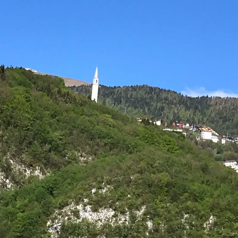 Road of genius and return to the road of the Rocca walking route map in Incino