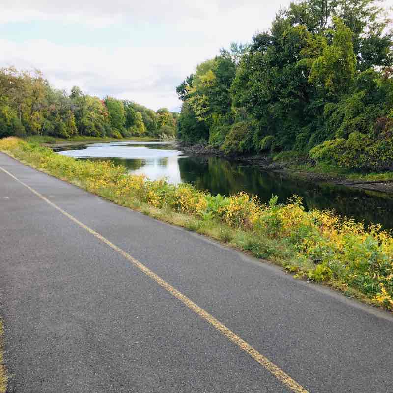 Demi tour de l’île