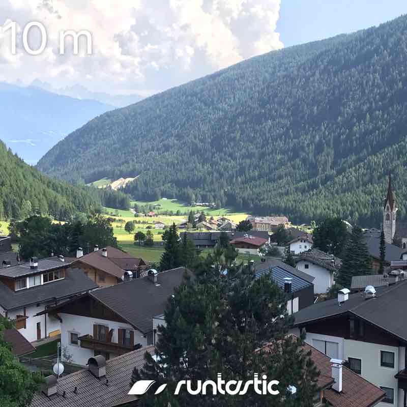 Valles / South Tyrol walking route map in Valles