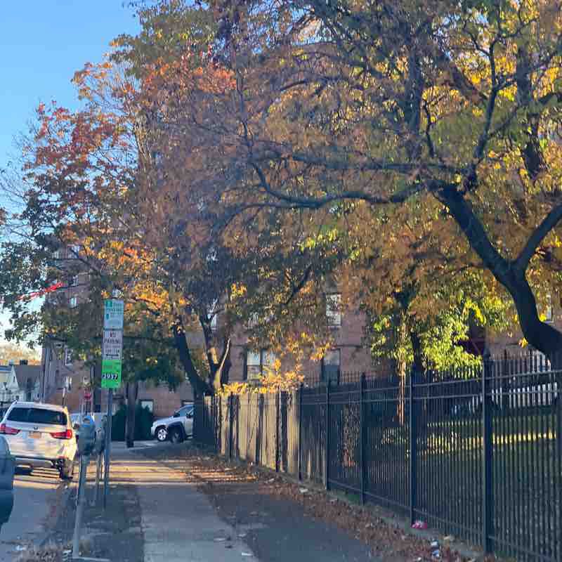 Mclean Ave /Yonkers Ave route walking route map in Mount Vernon