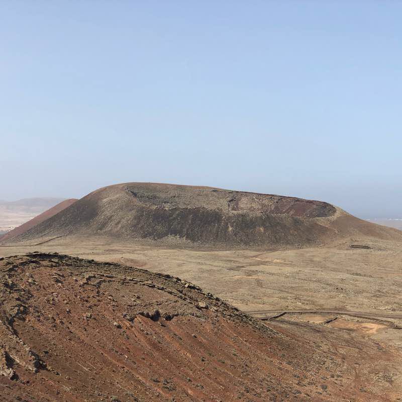 Calderón Hondo and Piconera Volcano walking route map in La Oliva