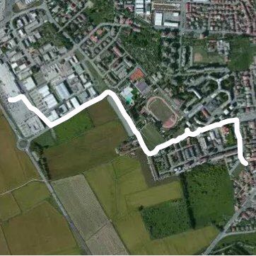 A piedi al centro commerciale 