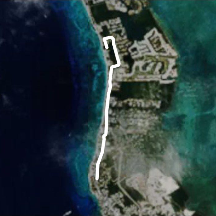 Queens Court 🏃🏿 7mile Public Beach