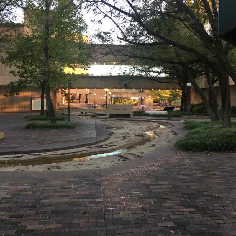 From Harbor town to Mud Island