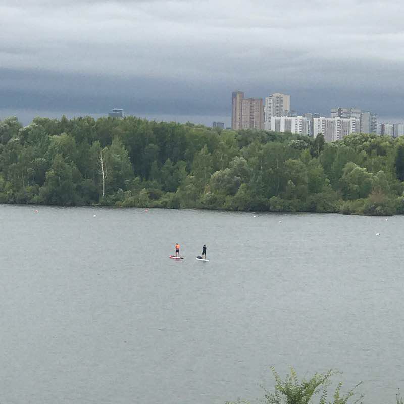 Вдоль Строгинского залива