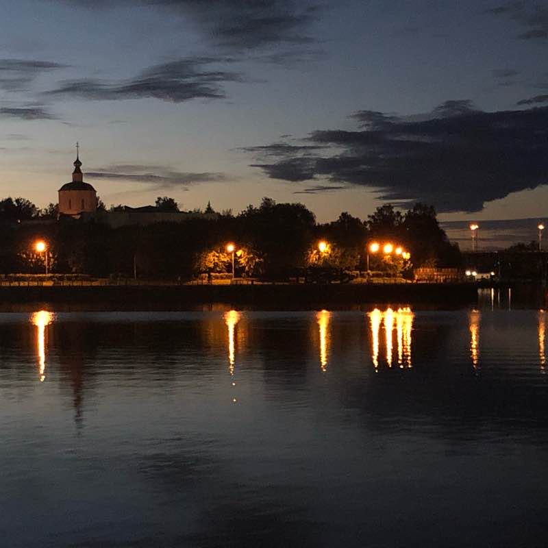 Две набережные