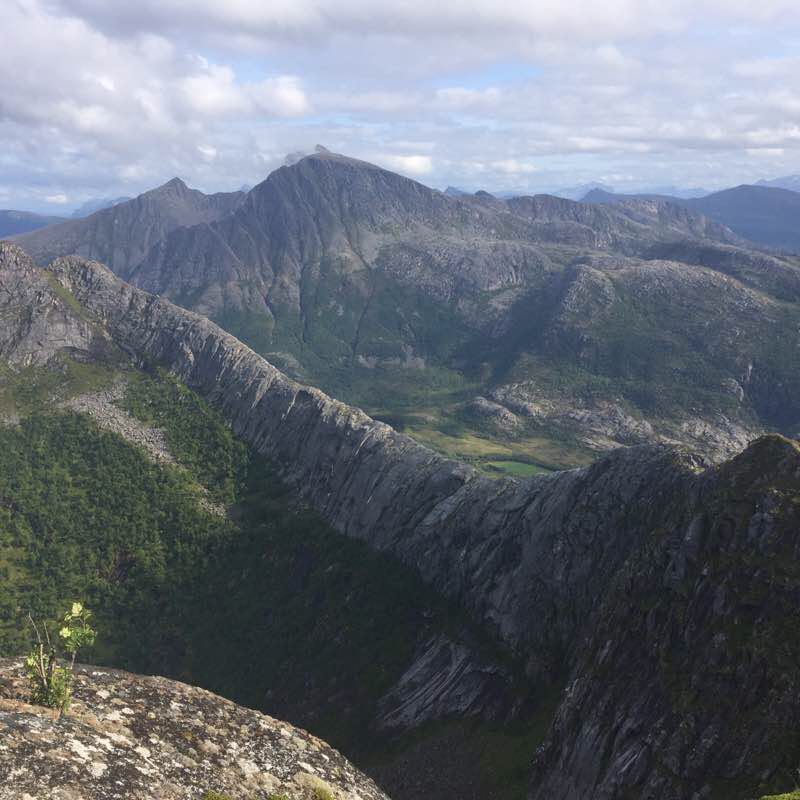 Sørskottinden walking route map in Sørskot