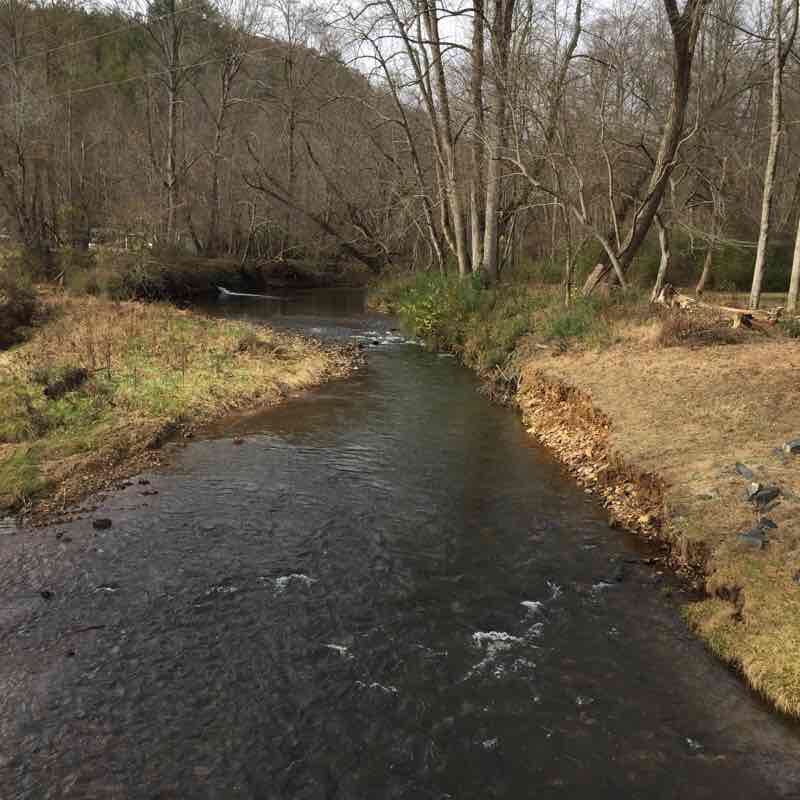 Perimeter trail at the park