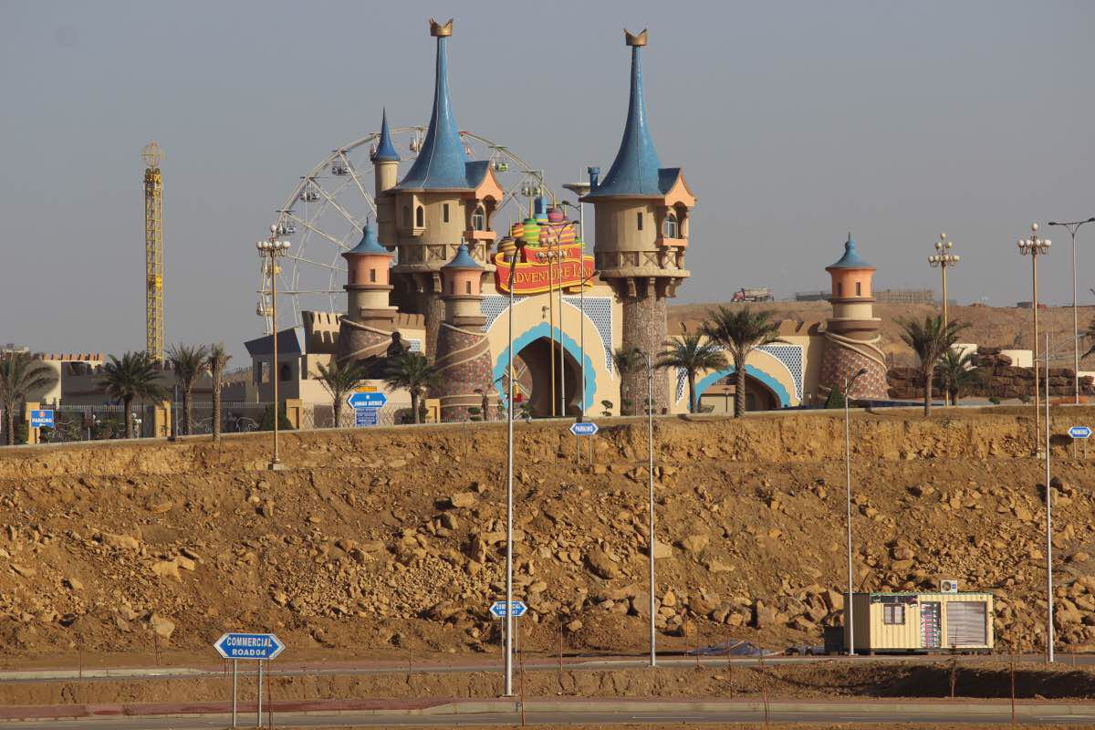 バーリアタウンカラチ 散歩道 パキスタン Pacer