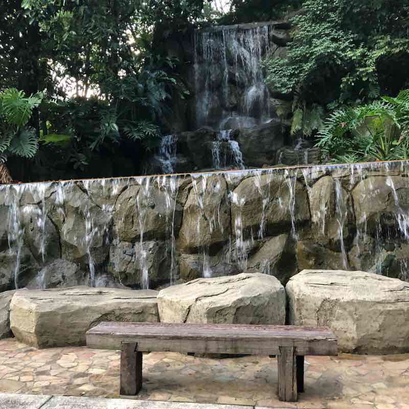 Taman tasik perdana