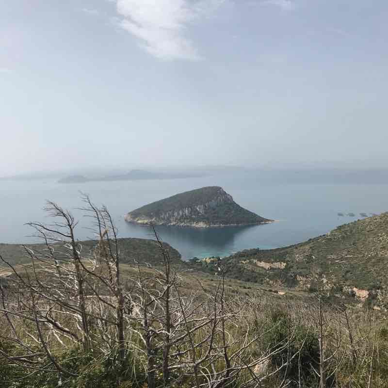 Percorsa faro Capo Figari