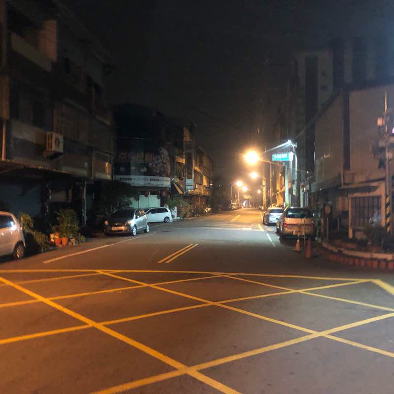 中華路深夜獨行