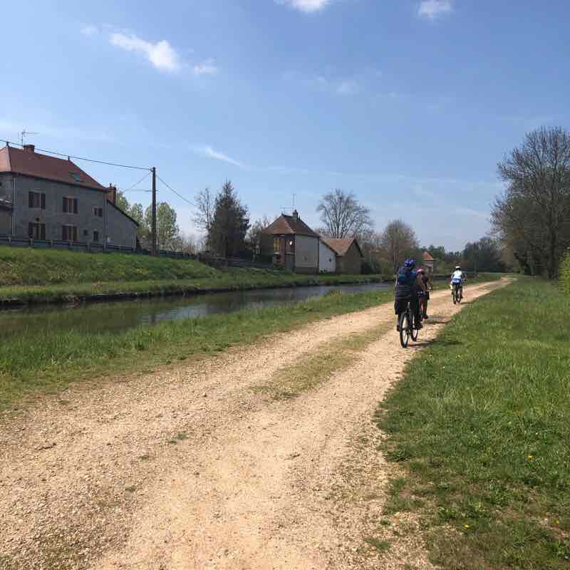 Briennon and melay canal walking route map in Pouilly-Sous-Charlieu