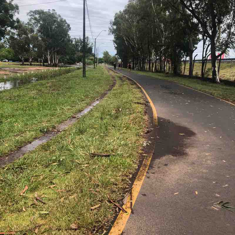 Relaxing walking route map in Luque