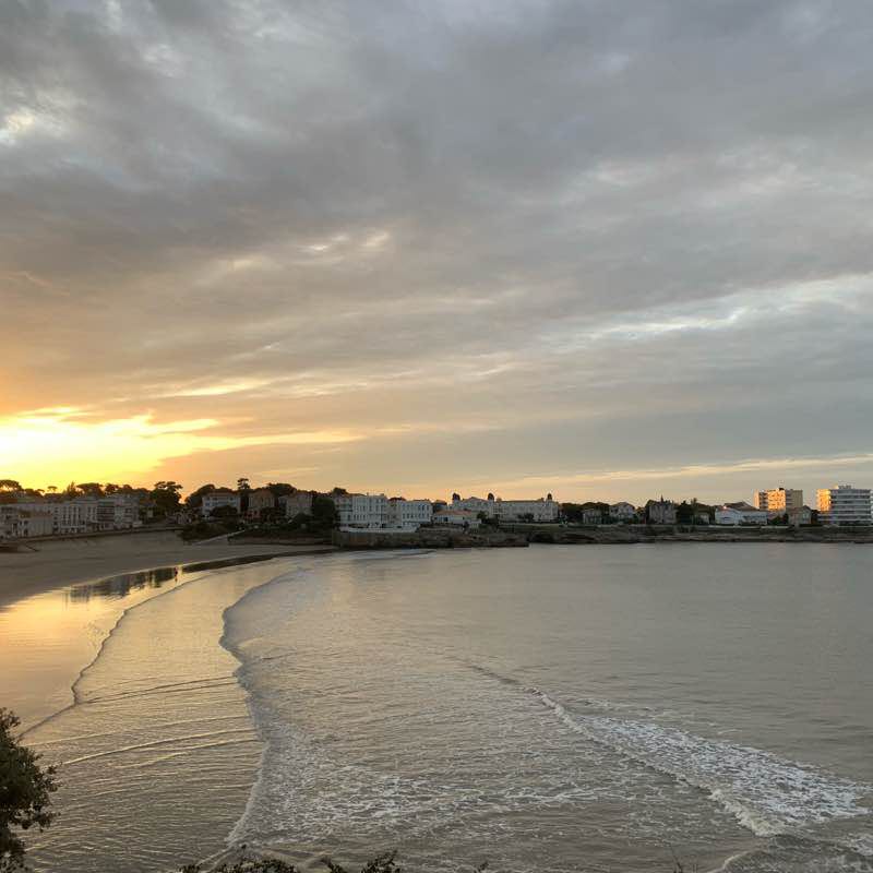 Royan Pontaillac coast trail walking route map in Royan