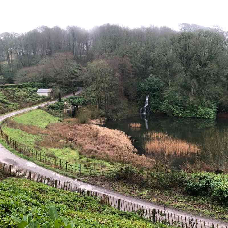 White Lion  walking route map in Silton