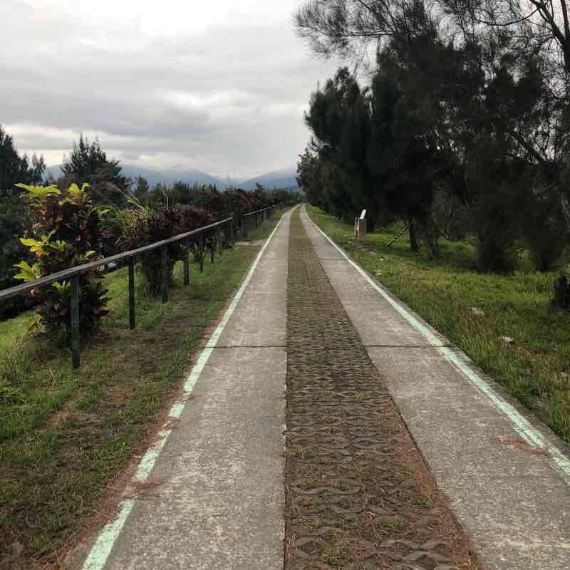台東中華大橋河堤