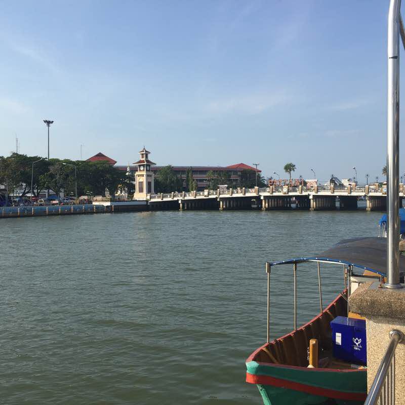 Pattani River Walk Trail Mueang Pattani, Thailand Pacer