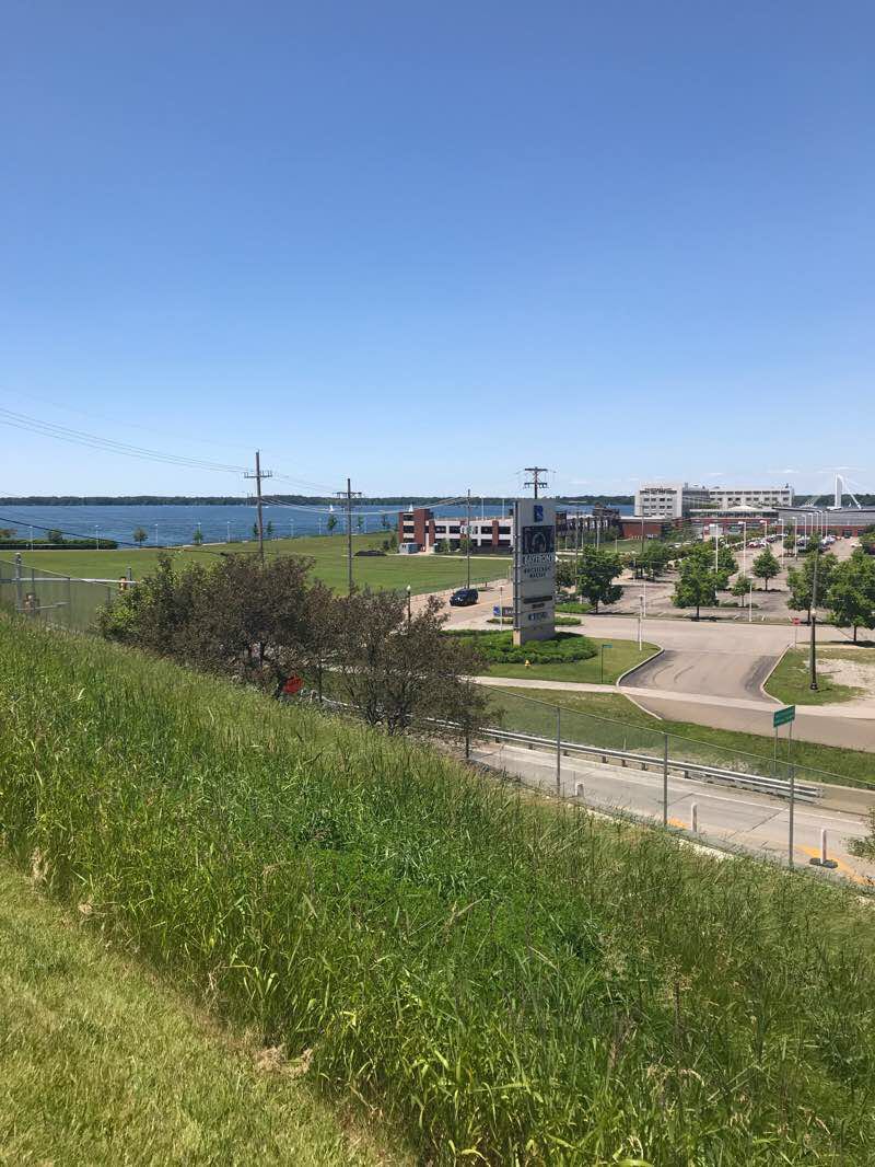 walking near me in Lakeside Park in winter
