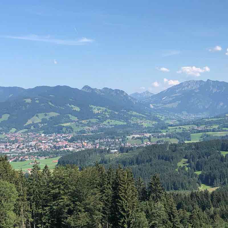From Rangiswanger Horn to Ofterschwang walking route map in Bolsterlang