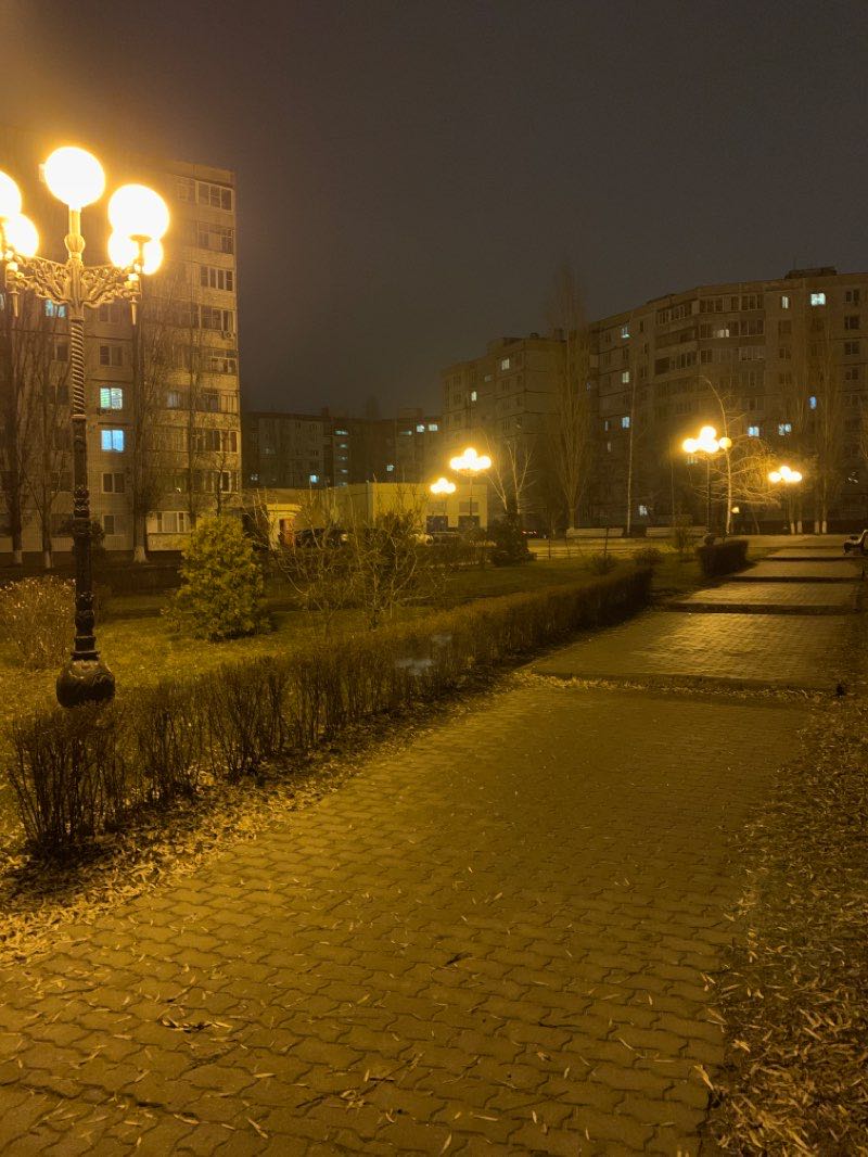 walking near me in Железнодорожный парк in winter