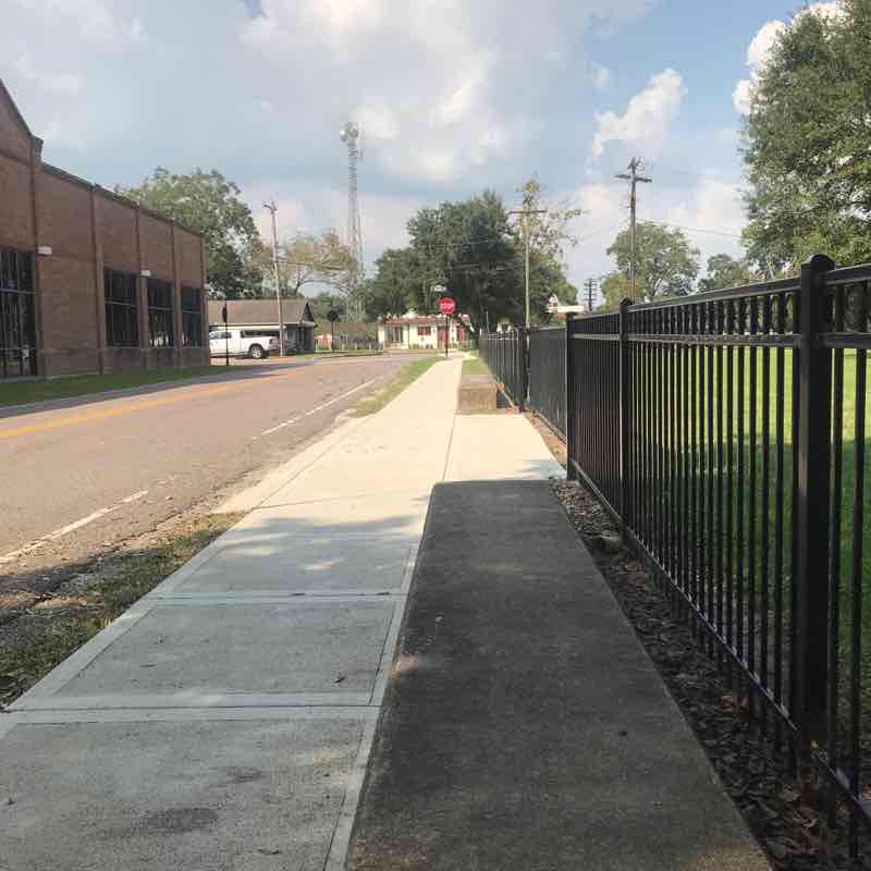 Happy Travails walking route map in Alvin