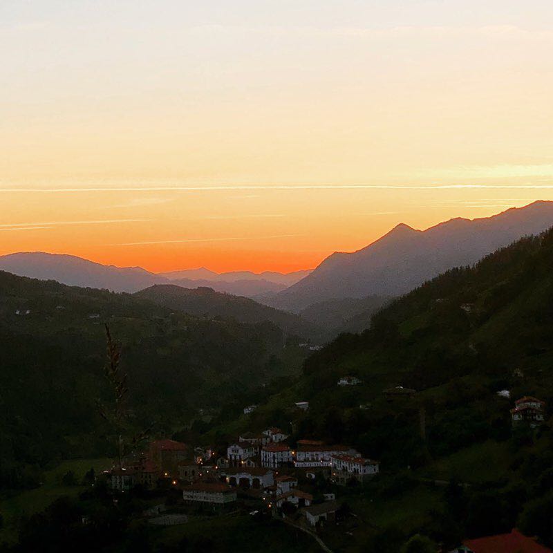 The Reezil Apple Route walking route map in Errezil