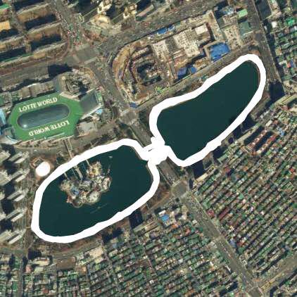 롯데월드타워 근처의 석촌호수