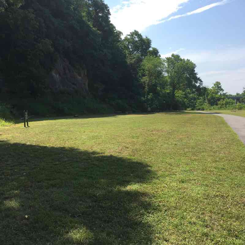 Riveredge Park Walk walking route map in Madison Heights