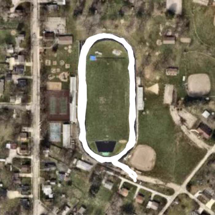 6 on lane 4 uptown track