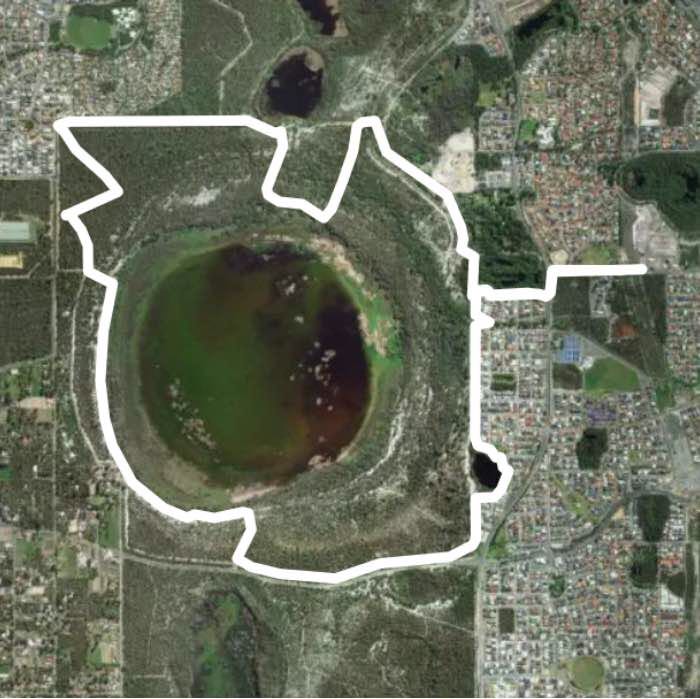 Dog park around Thomsons Lake sandy trails