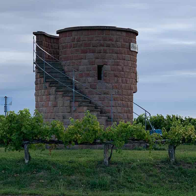 Hochstadter Winzerturm walking route map in Essingen