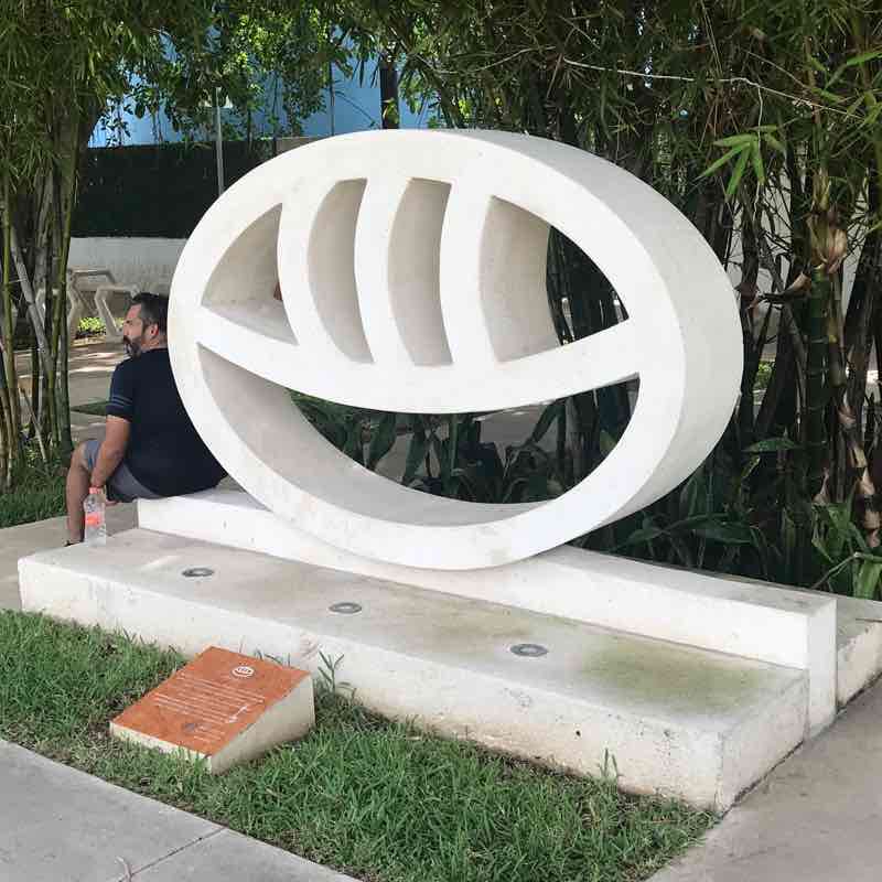 Kilometro Cero, Zona Hotelera