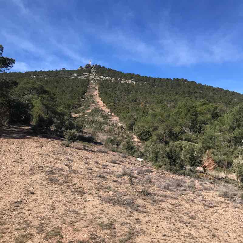 Visit by the Rodeno walking route map in Teruel