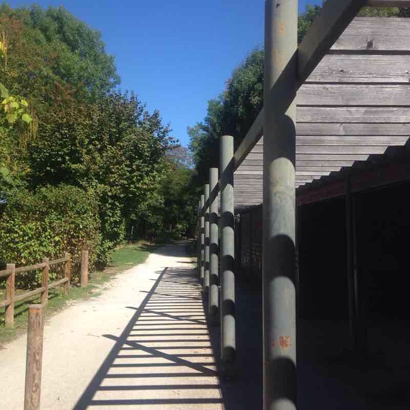 The green and healthy way walking route map in Dreuilhe