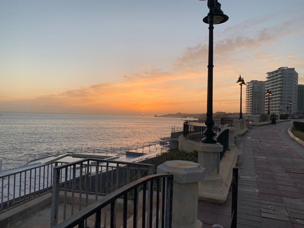walking near me on Sliema promenade 6km walking route
