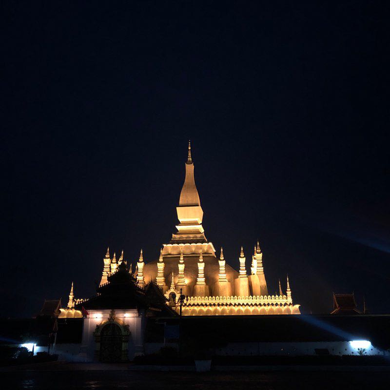 That Luang Stupa Walk/ Jog/ Run