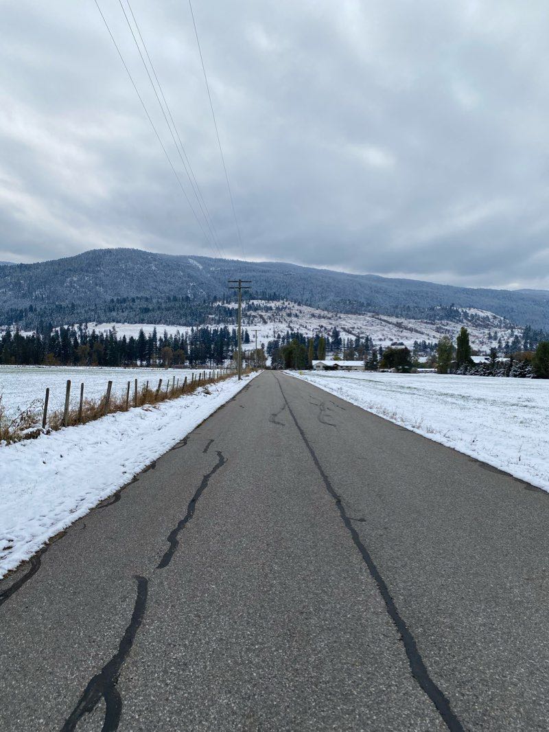 walking near me in Creekside Park in winter