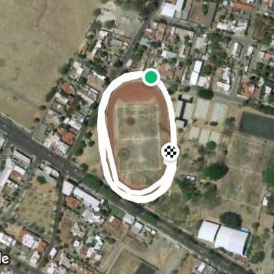 Corre en la pista y disfruta de la vista al Volcán