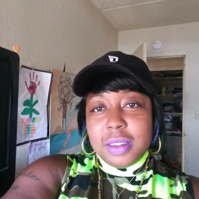 Ms SoPHiA😌💨👣 post 3