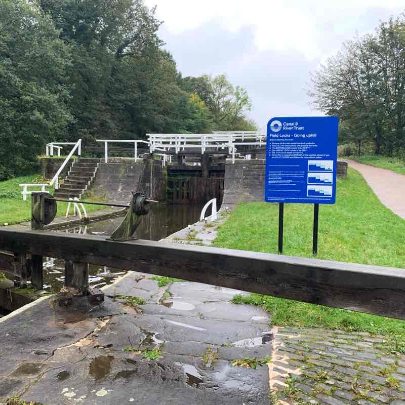 Canal side walking route map in Esholt