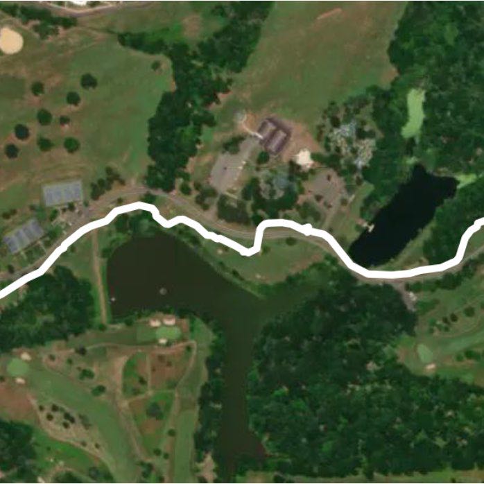 Colonial Park end parking lot