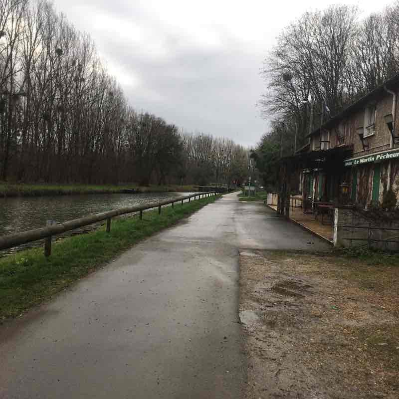 Le canal du loing à partir de Fontenay sur loing
