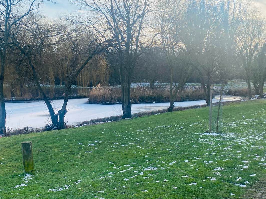 walking near me in Mayesbrook Park in winter