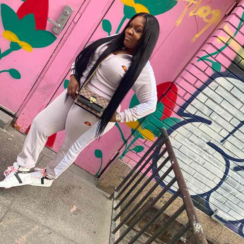 just walking 🚶🏽‍♀️