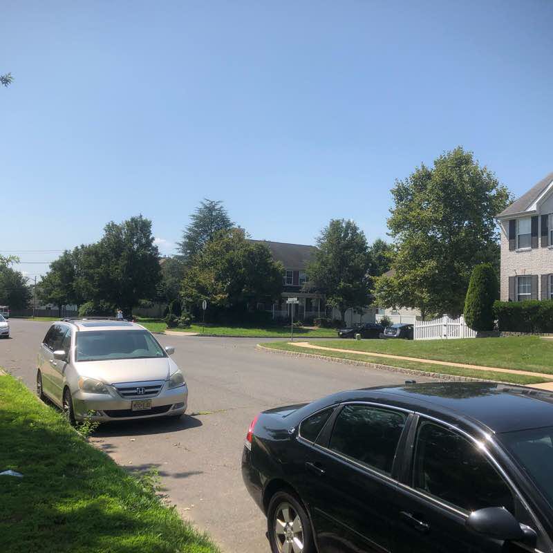 Roundabout Neck Road walking route map in Fieldsboro